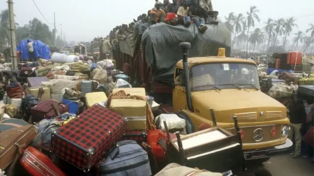 Aworan Ghana Must Go