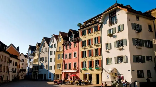 Антивоенная политика Швейцарии помогла сохранить нетронутыми исторические места и древние города