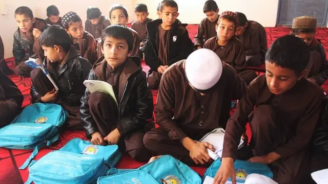 افغان ماشومان