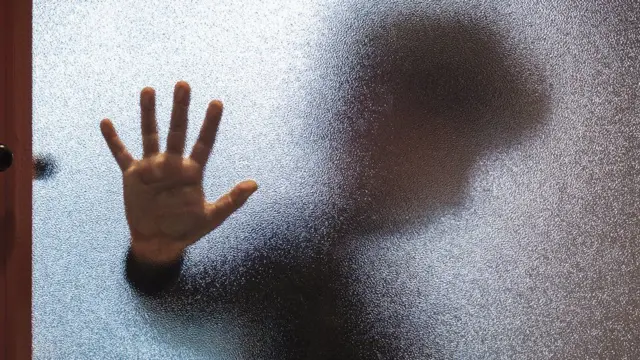 சிறார் துன்புறுத்தல்