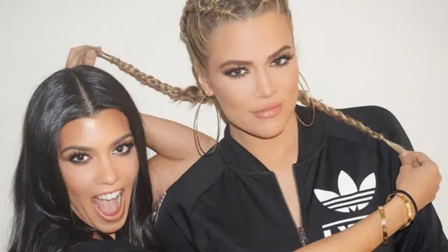 Kourtney e Khloe Kardashian