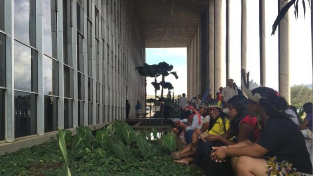 Índios em protesto no Ministério da Justiça