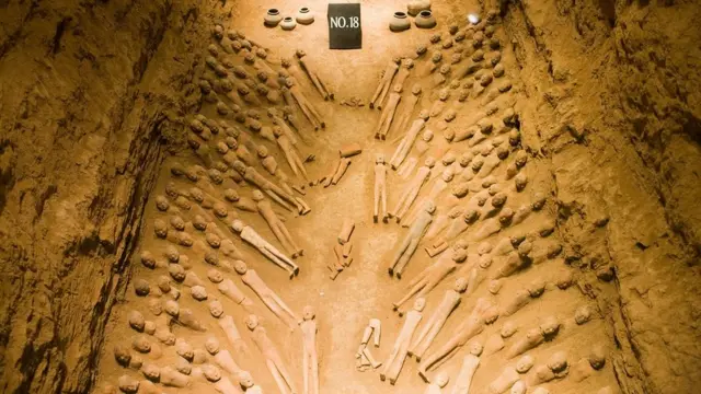 кинека гробница