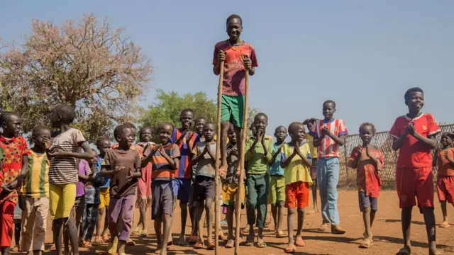 የክልሉ ታዳጊዎች በጨዋታ ላይ