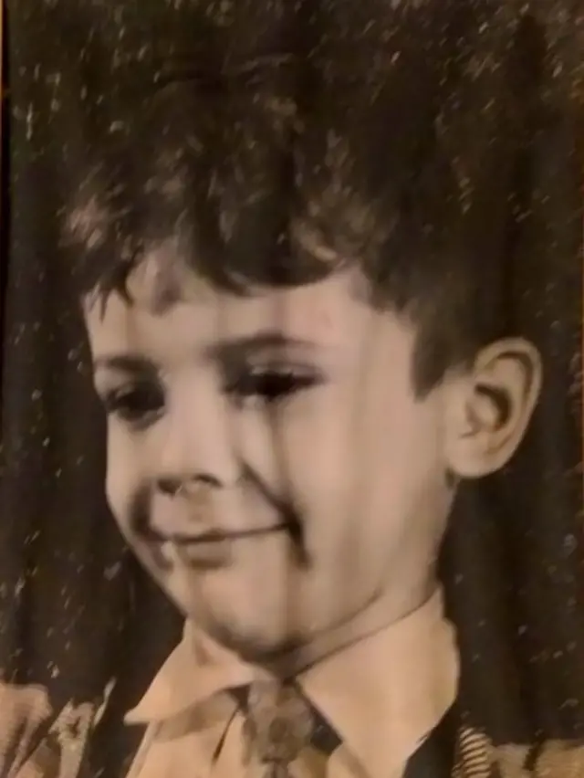 Juan Eduardo Montiveros de niño.