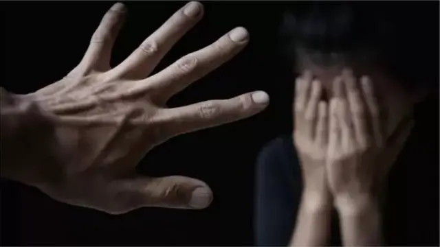 महिला के ख़िलाफ़ अपराध