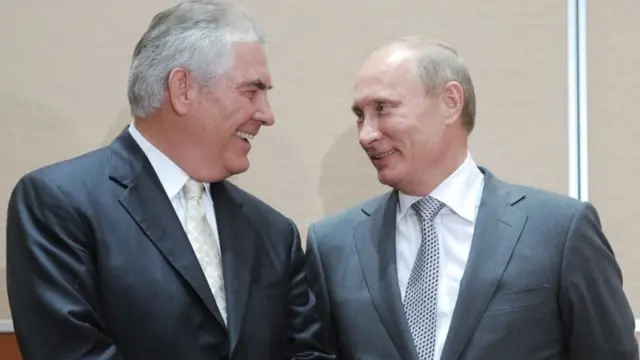 रेक्स टिलरसन और व्लादीमिर पुतिन