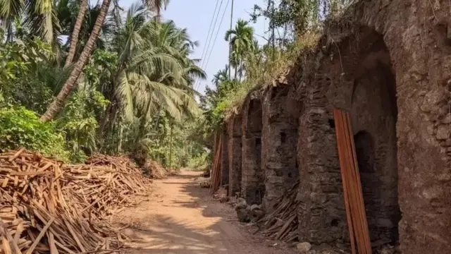 અફનાસી નિકિતિન 1469માં કોઈ એક સમયે અહીં પહોંચ્યા હતા