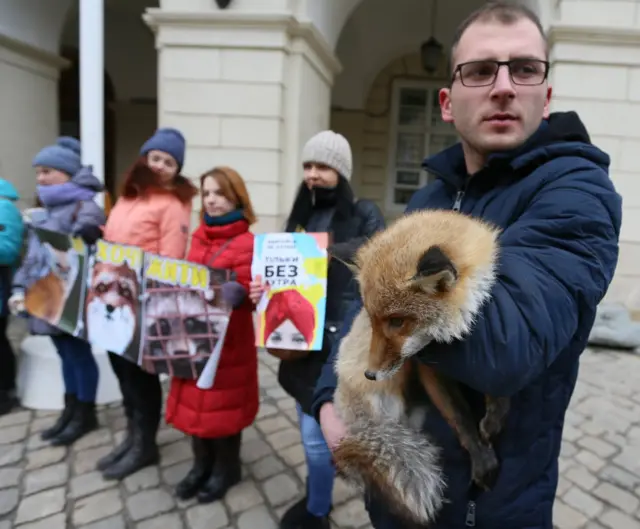 акція "Знімай хутро назавжди!"