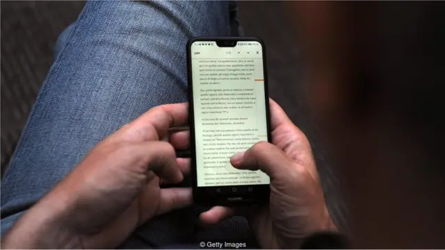 እውን ልብ-ወለድ መፃሕፍትን ማንበብ በጎ ሰው ያደርገናል?