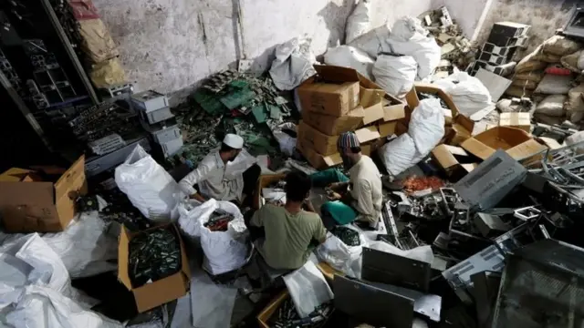 इलेक्ट्रॉनिक का कचरा