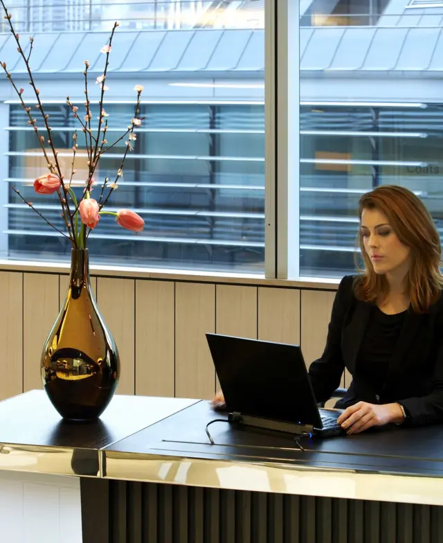 不断地在不同的设备、活动和浏览器窗口之间切换会造成焦虑和分心。