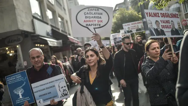 Ahmet Şık gösterisi