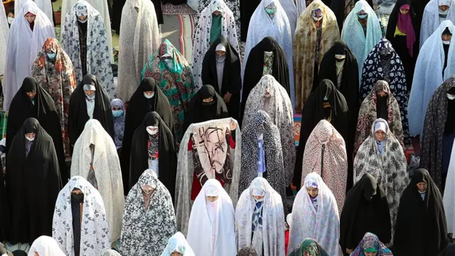 نساء إيرانيات