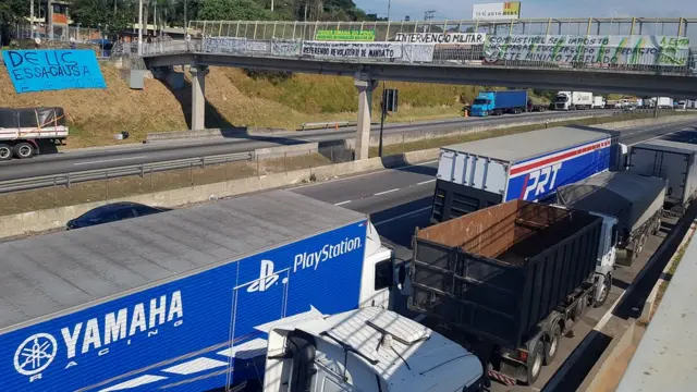 Faixas com reivindicações