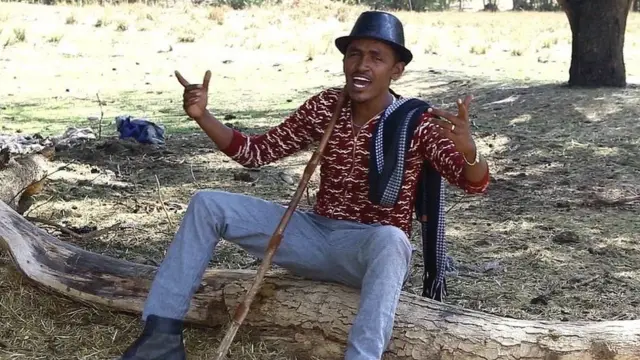 Artiist Haacaaluu Hundeessaa - Maalan jiraa?