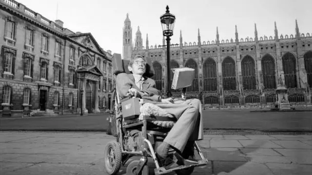 ستيفن هوكينغ