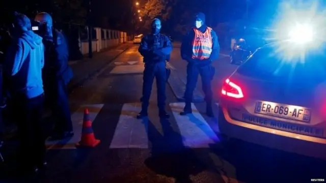 हमले वाली जगह पर फ़्रांस की पुलिस