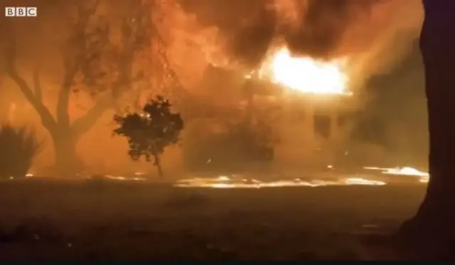 Kebakaran di Sonoma County.