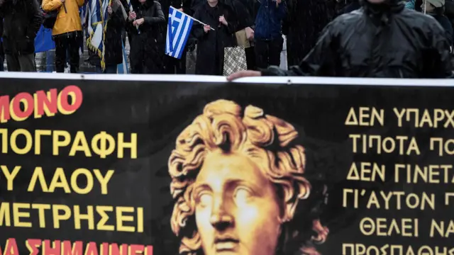 Cartaz com o nomeapostar valorantAlexandre, o Grande, durante protestos na Grécia