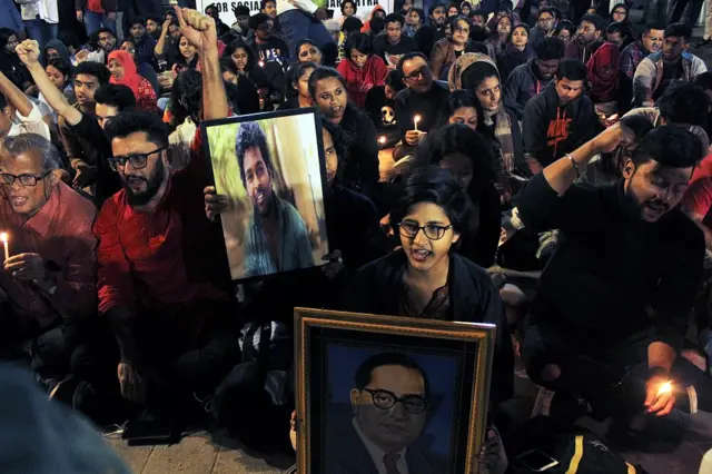 छात्रों की खुदकुशी