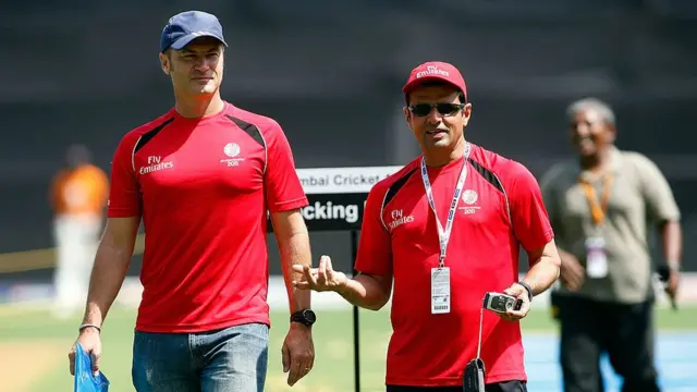 علیم ڈار، سائمن ٹافل