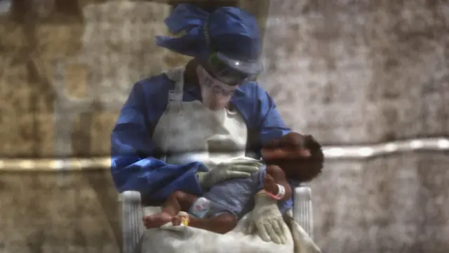 በኢቦላ የተጠቃች ህጻን