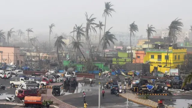 फणी वादळामुळं झालेलं नुकसान