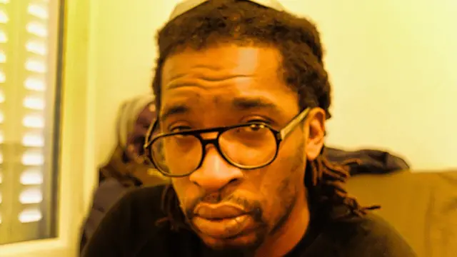 Patrick Foko, l'un des membres de la communauté juive noire de France, estime que seul le judaïsme confère "le mode de vie" qu'il veut.