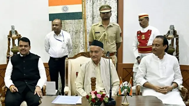 फडणवीस