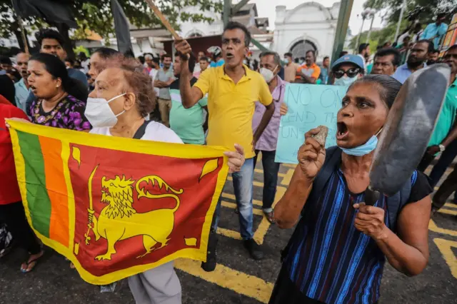 श्रीलङ्कामा तेल अभाव