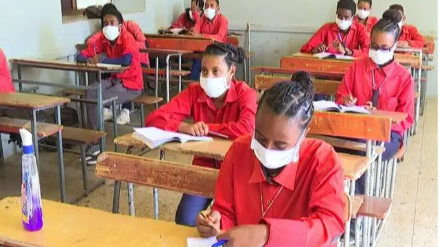 ተምሃሮ ኤርትራ ኣብ ክፍሊ