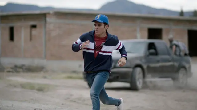 Una escena de "Somos."