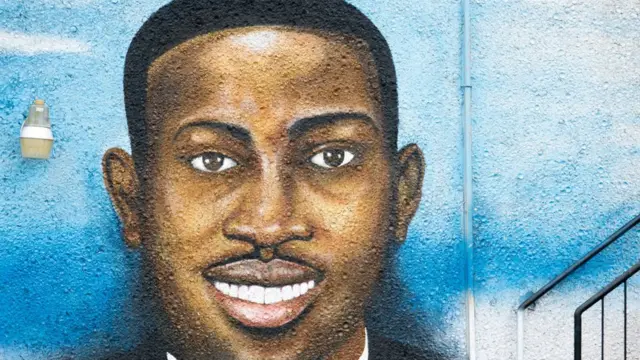 枪击案受害者艾哈迈德·阿伯里的街头绘画作品