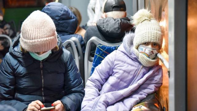 Дети в автобусе, эвакуация в Россию