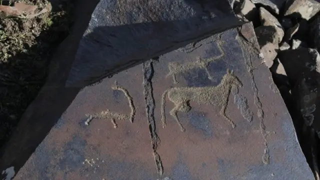 Алайдагы петроглифтер