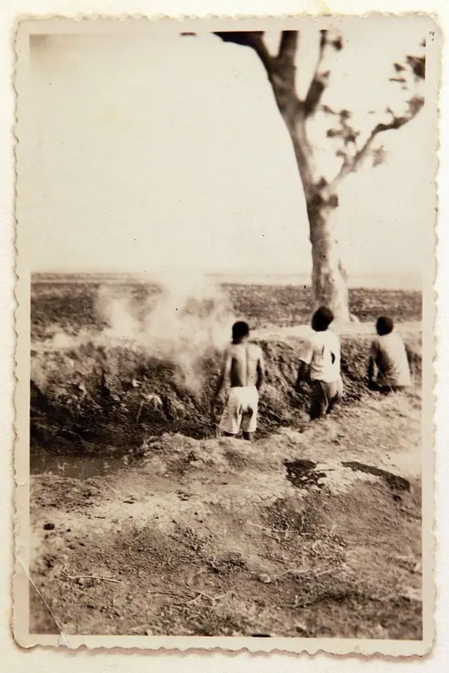 Tentara Belanda menembak mati tawanannya.