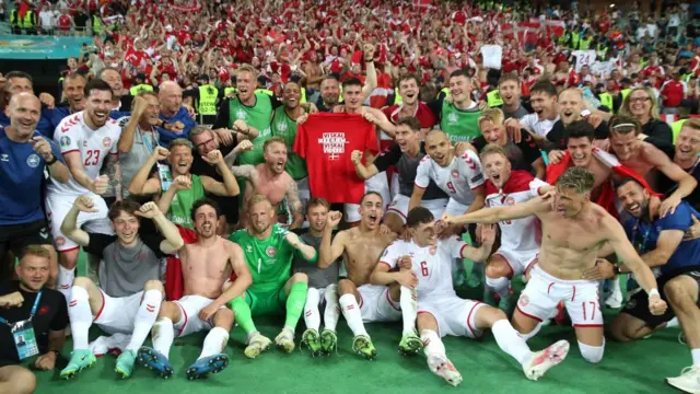 danimarka takımı sevinci