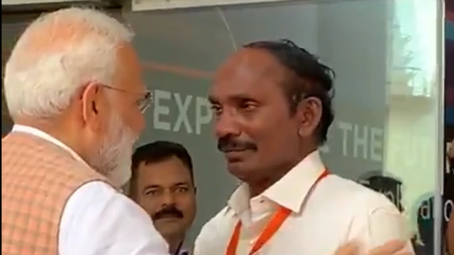 કે સિવન અને મોદી