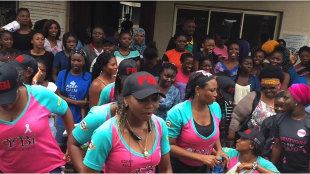 Awon obinrin nibi eto kan