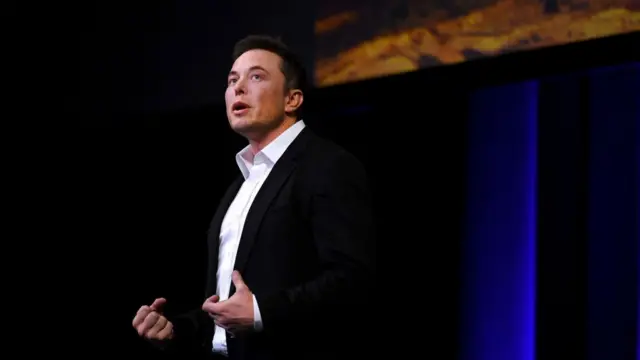 '화성 탐사선' 계획을 설명하는 일론 머스크