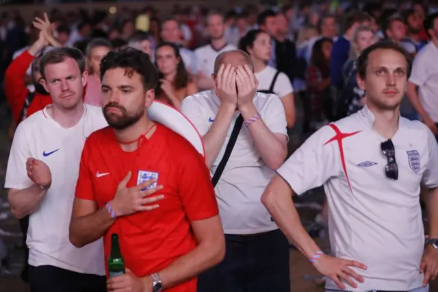 warga London menangis