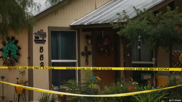 स्कूल में फायरिंग