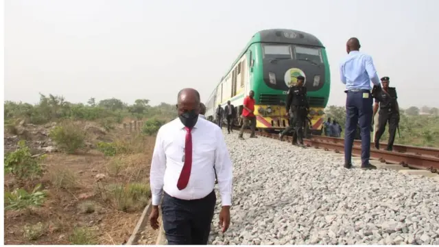 Minisita feto irinna se abẹwo sibi isẹlẹ ikọlu si reluwe