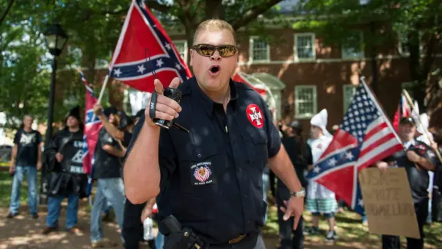 Un grupo de supremacistas blancos en EE.UU.