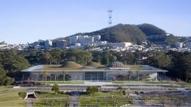 O design intrigante da Academiajogo de bingo que paga via pixCiências da Califórnia foi desenvolvido para promover a ventilação do edifício