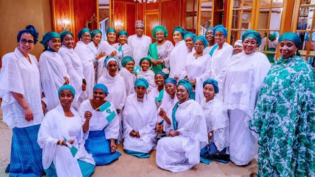 Buhari da Aisha da wasu matan a Fadar shugaban kasa