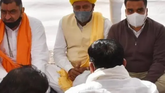 गुजरात, सोशल मीडिया, हत्या