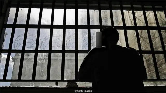 अपराध, सजा, खुली जेल, अमरीका, उम्र कैद