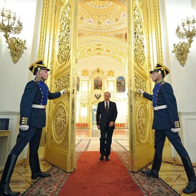 Путину открывают двери